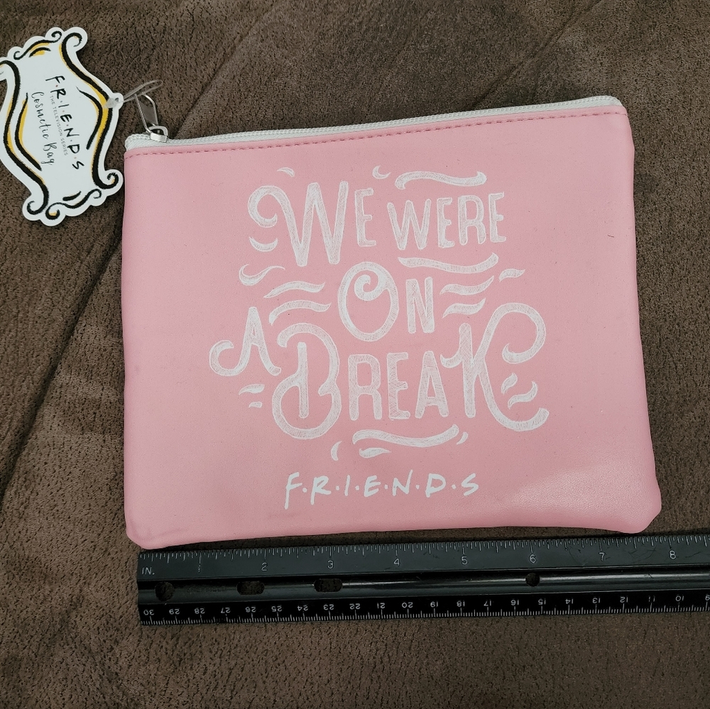 🛍 NWT Friends Cosmetic Bag